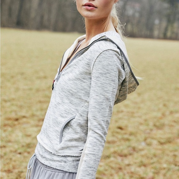 FREE PEOPLE MOVEMENT Markle Mesh 1/2 Zip Hoodie, Heathered Gray Pink M - Picture 3 of 8